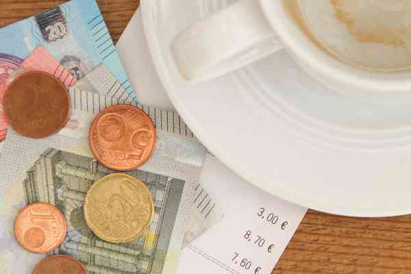 Trinkgeld in Bar
